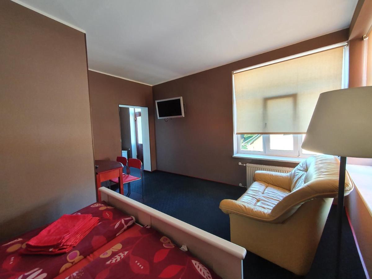 Hotel Otra Elpa Valka Exteriér fotografie
